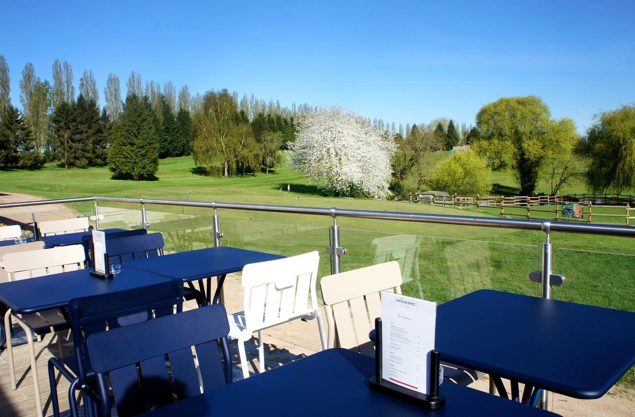 Hotel Les Suites - Domaine De Crecy Crecy-la-Chapelle Exterior foto